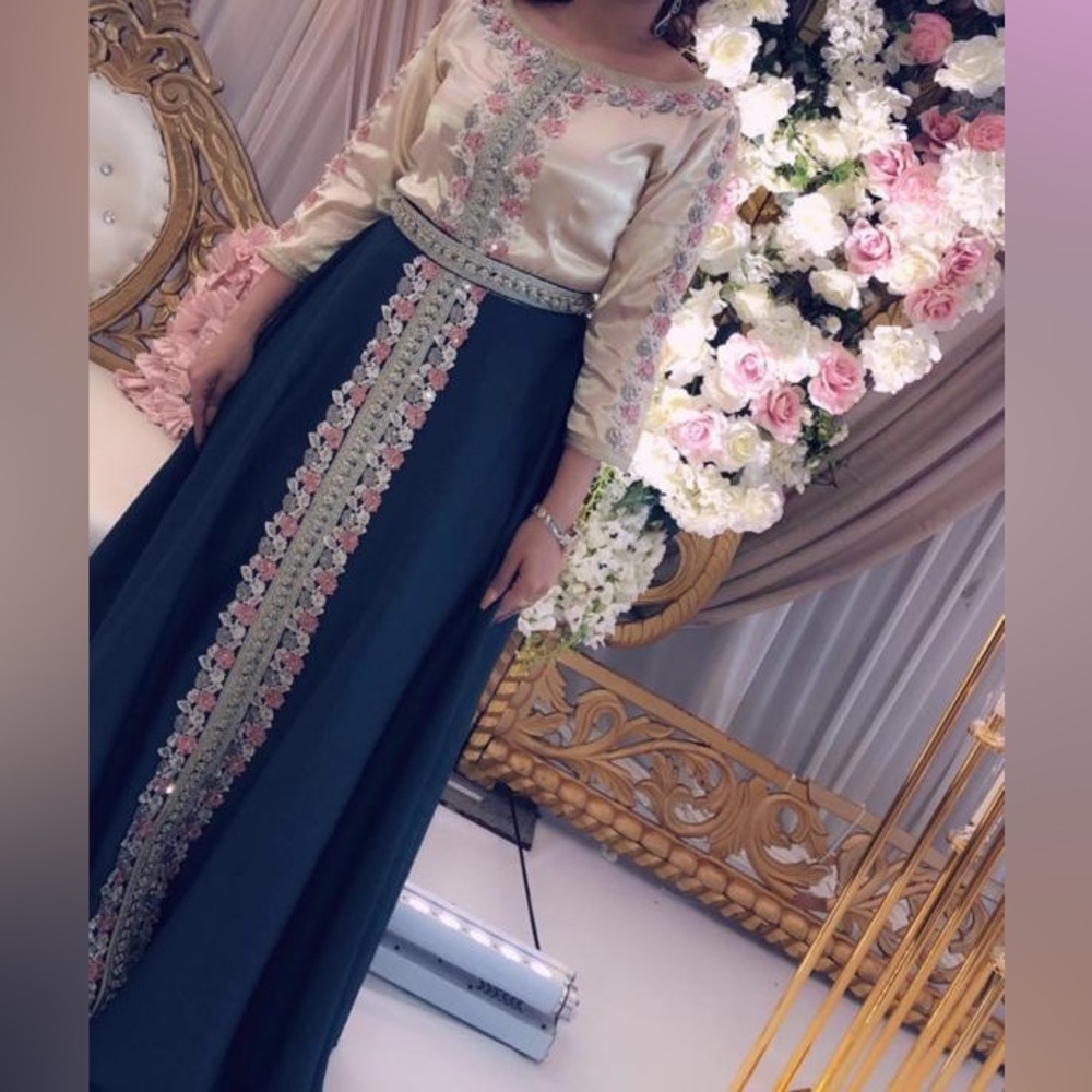 Elegant Green and Gold Embroidered Women’s Dress khaftan Morracan M/Large - Picture 3 of 13